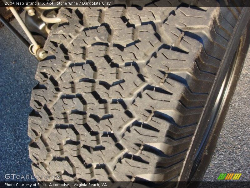 Stone White / Dark Slate Gray 2004 Jeep Wrangler X 4x4