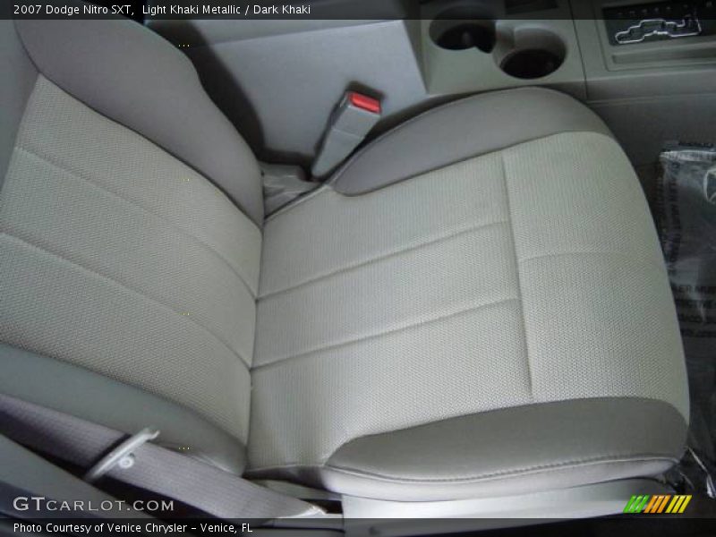 Light Khaki Metallic / Dark Khaki 2007 Dodge Nitro SXT