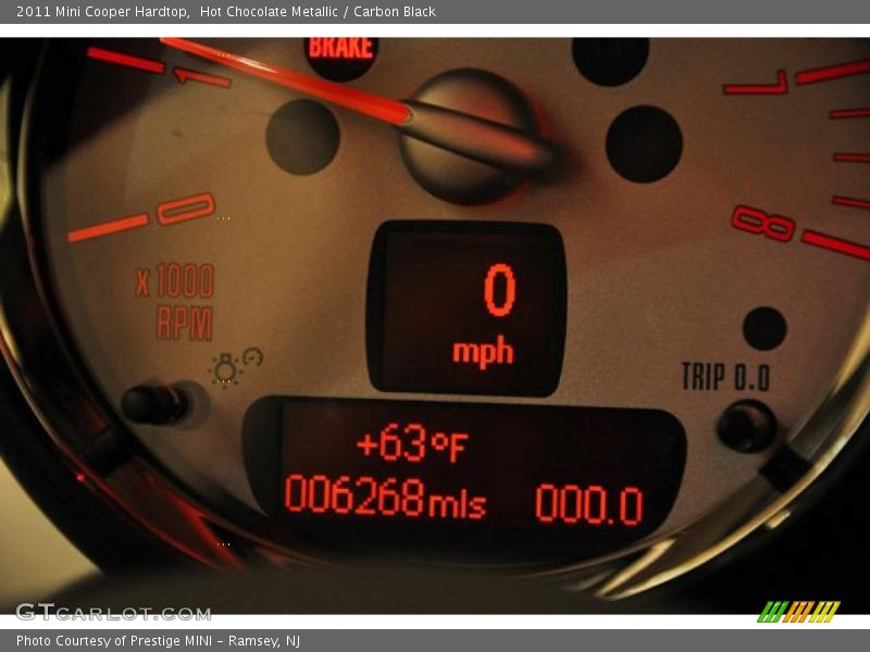 Hot Chocolate Metallic / Carbon Black 2011 Mini Cooper Hardtop