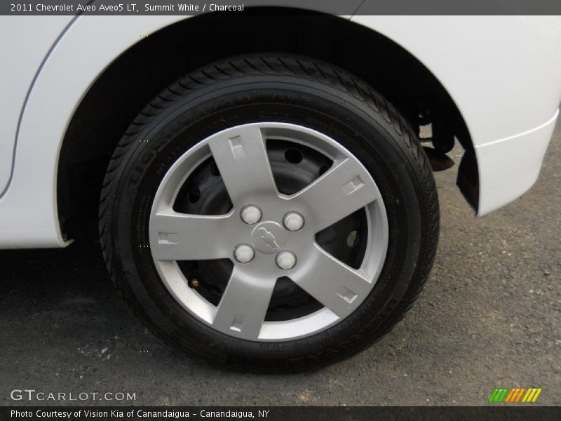 Summit White / Charcoal 2011 Chevrolet Aveo Aveo5 LT