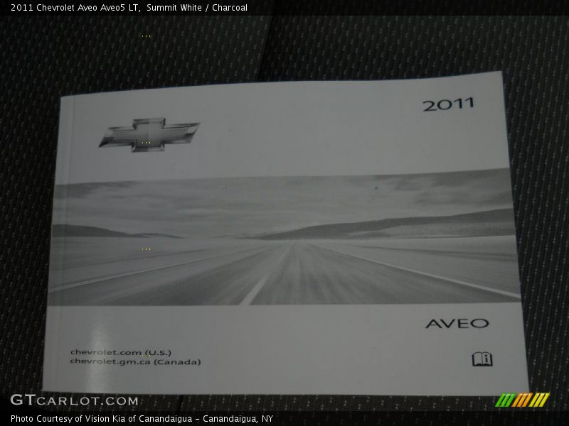 Summit White / Charcoal 2011 Chevrolet Aveo Aveo5 LT