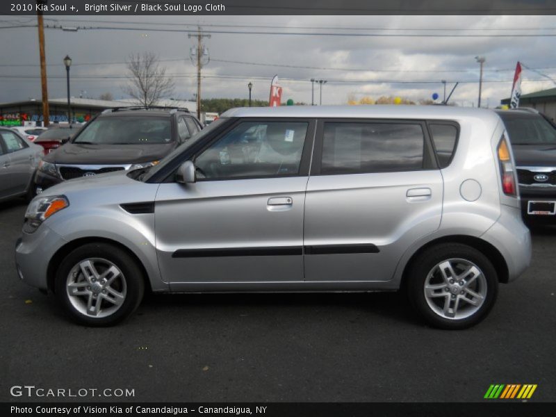 Bright Silver / Black Soul Logo Cloth 2010 Kia Soul +