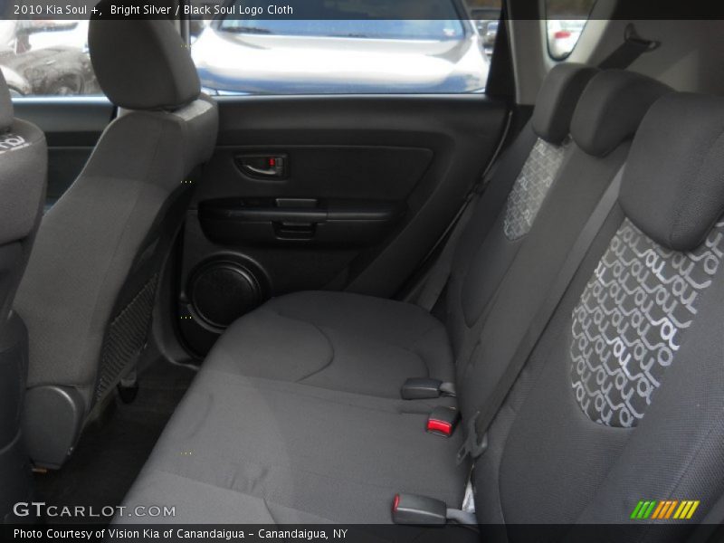 Bright Silver / Black Soul Logo Cloth 2010 Kia Soul +