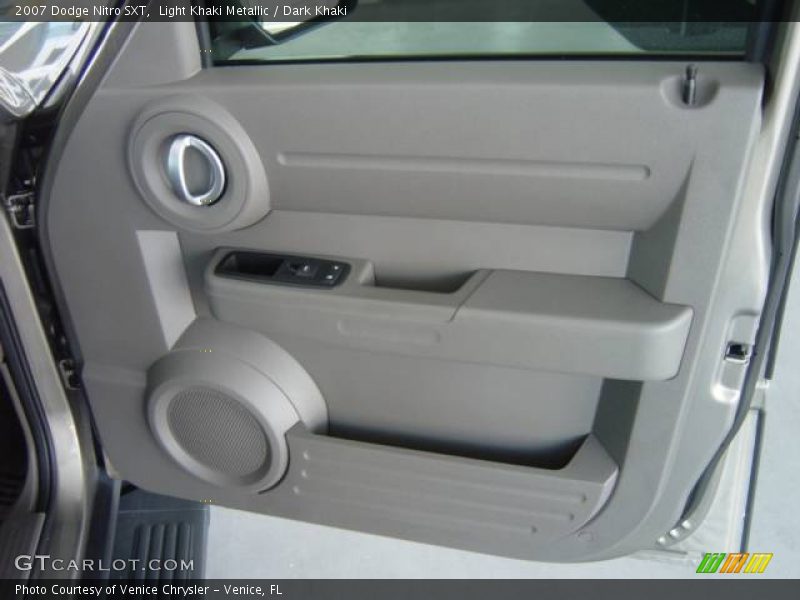 Light Khaki Metallic / Dark Khaki 2007 Dodge Nitro SXT