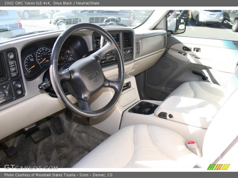 Neutral/Shale Interior - 2002 Yukon SLE 4x4 