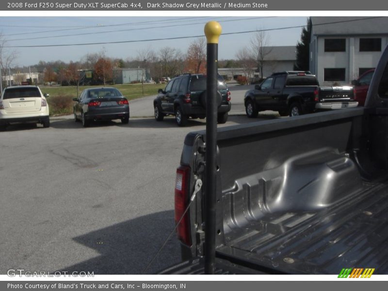 Dark Shadow Grey Metallic / Medium Stone 2008 Ford F250 Super Duty XLT SuperCab 4x4