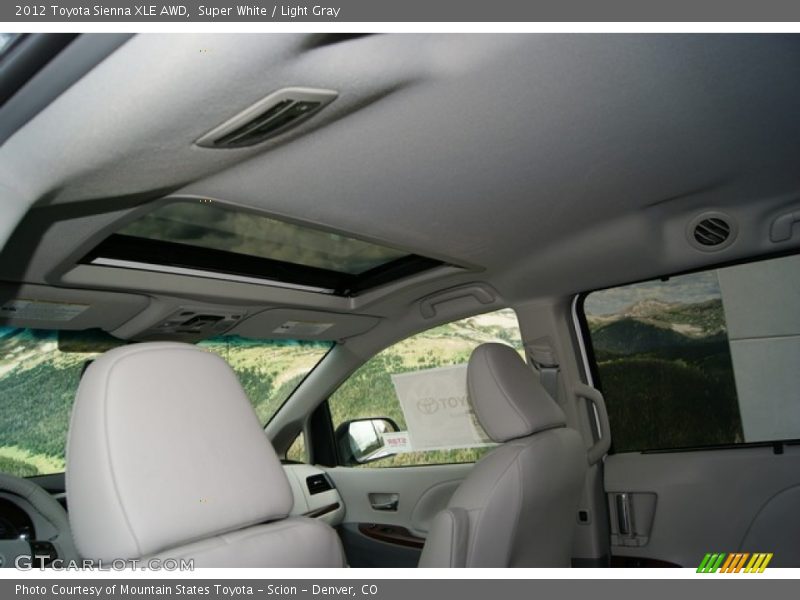 Super White / Light Gray 2012 Toyota Sienna XLE AWD