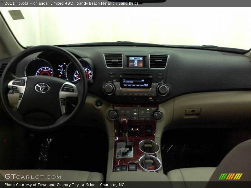 Sandy Beach Metallic / Sand Beige 2011 Toyota Highlander Limited 4WD