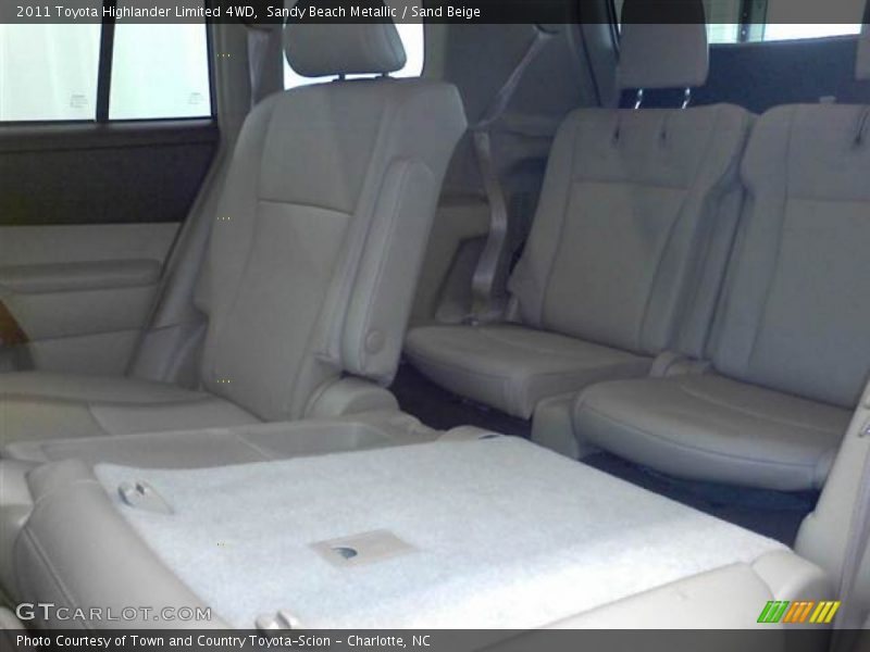 Sandy Beach Metallic / Sand Beige 2011 Toyota Highlander Limited 4WD