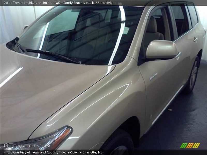 Sandy Beach Metallic / Sand Beige 2011 Toyota Highlander Limited 4WD