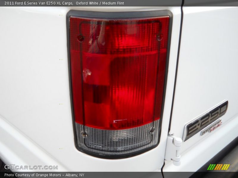 Oxford White / Medium Flint 2011 Ford E Series Van E250 XL Cargo