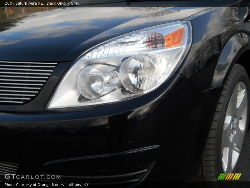 Black Onyx / Gray 2007 Saturn Aura XE