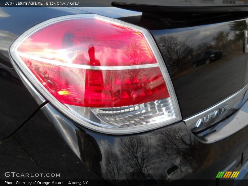 Black Onyx / Gray 2007 Saturn Aura XE