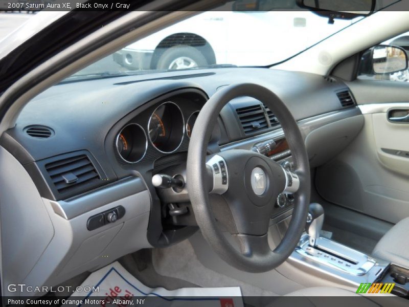 Black Onyx / Gray 2007 Saturn Aura XE