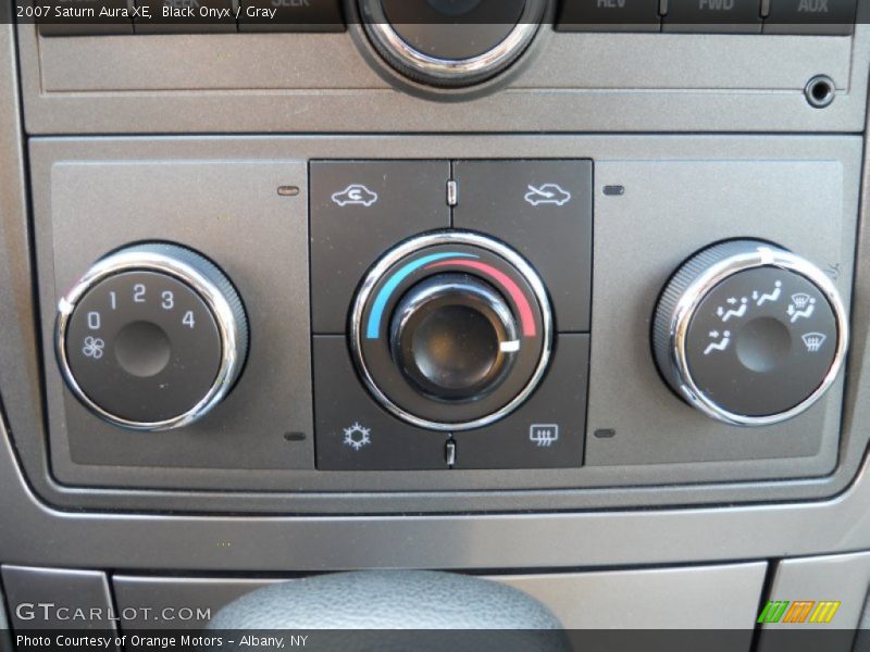 Black Onyx / Gray 2007 Saturn Aura XE