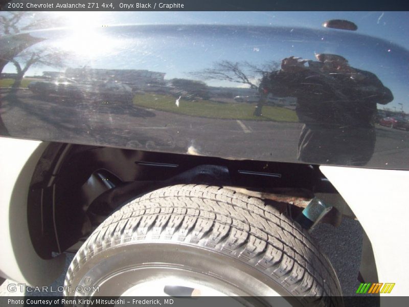 Onyx Black / Graphite 2002 Chevrolet Avalanche Z71 4x4