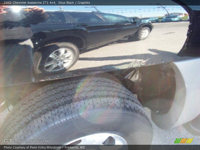Onyx Black / Graphite 2002 Chevrolet Avalanche Z71 4x4