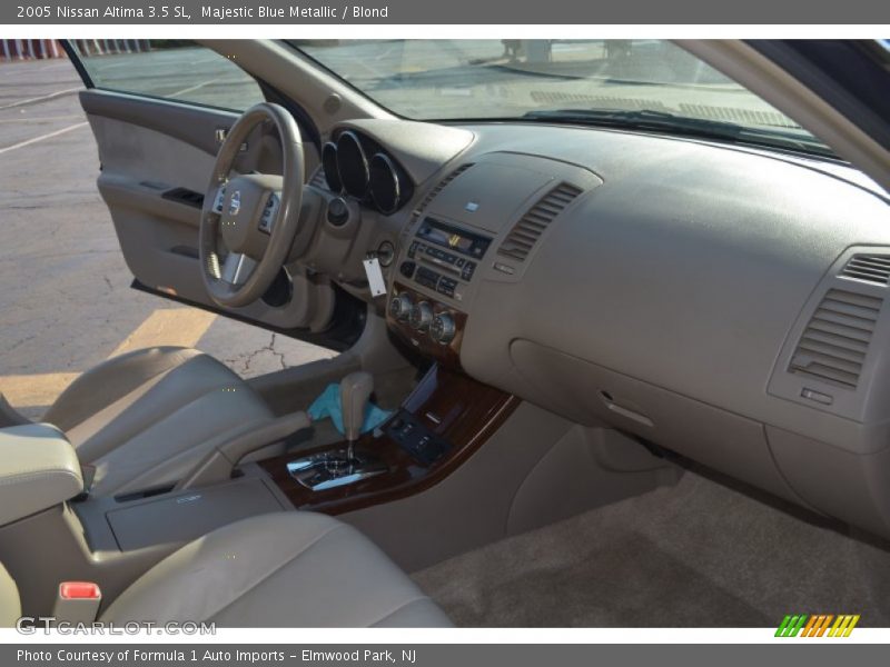 Majestic Blue Metallic / Blond 2005 Nissan Altima 3.5 SL