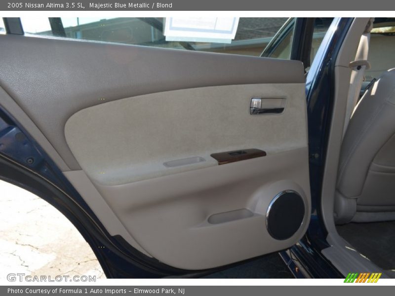 Majestic Blue Metallic / Blond 2005 Nissan Altima 3.5 SL
