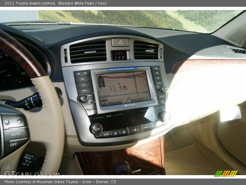 Blizzard White Pearl / Ivory 2011 Toyota Avalon Limited
