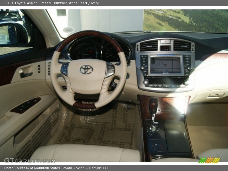 Blizzard White Pearl / Ivory 2011 Toyota Avalon Limited