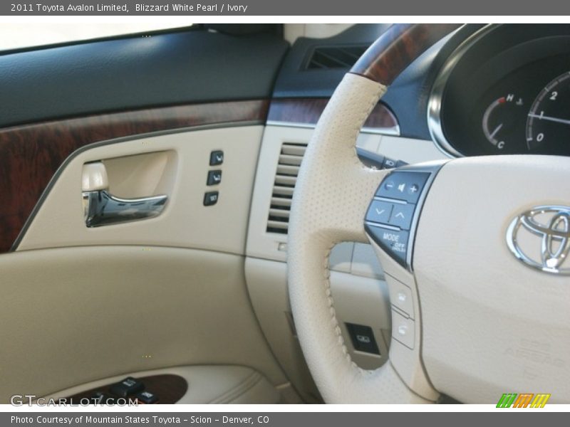 Blizzard White Pearl / Ivory 2011 Toyota Avalon Limited