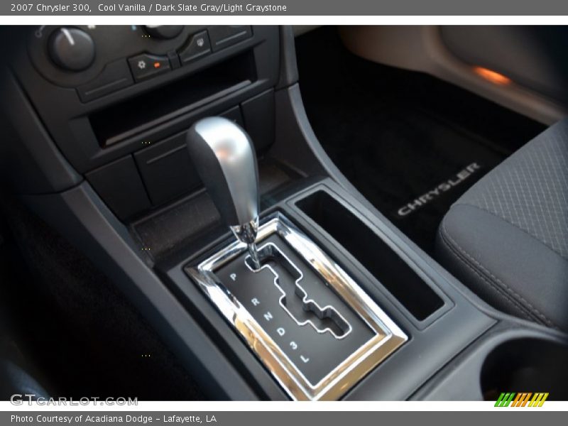 Cool Vanilla / Dark Slate Gray/Light Graystone 2007 Chrysler 300
