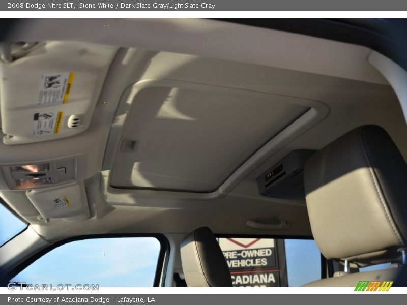 Stone White / Dark Slate Gray/Light Slate Gray 2008 Dodge Nitro SLT