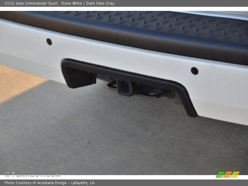 Stone White / Dark Slate Gray 2010 Jeep Commander Sport
