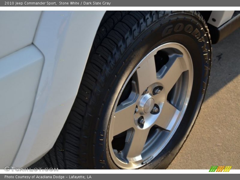 Stone White / Dark Slate Gray 2010 Jeep Commander Sport