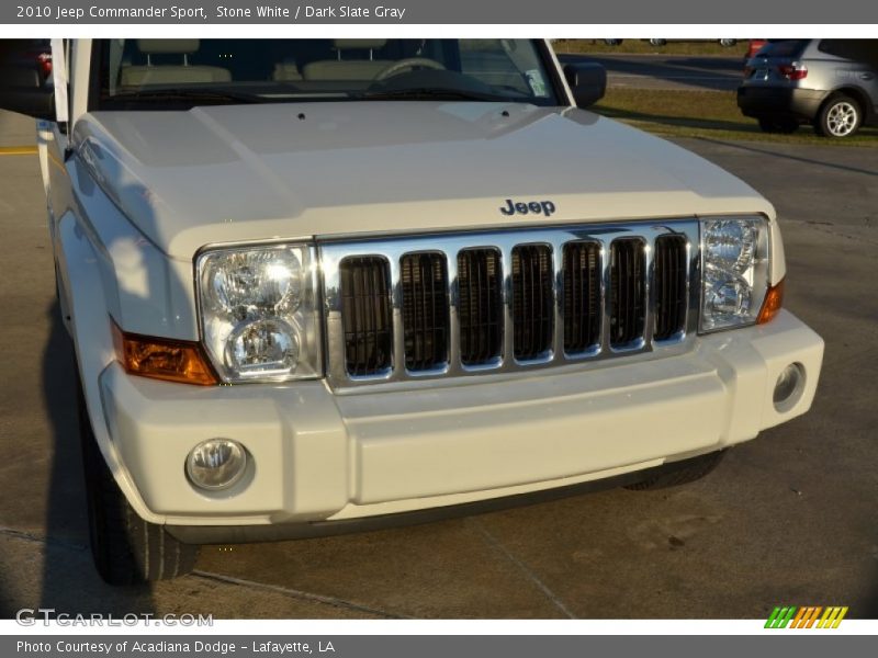 Stone White / Dark Slate Gray 2010 Jeep Commander Sport