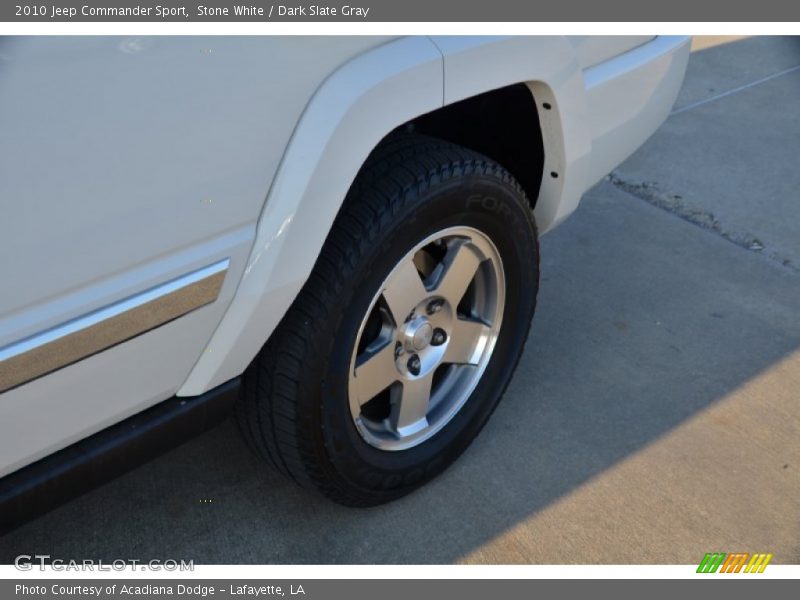 Stone White / Dark Slate Gray 2010 Jeep Commander Sport