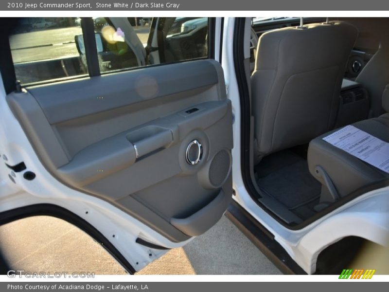 Stone White / Dark Slate Gray 2010 Jeep Commander Sport