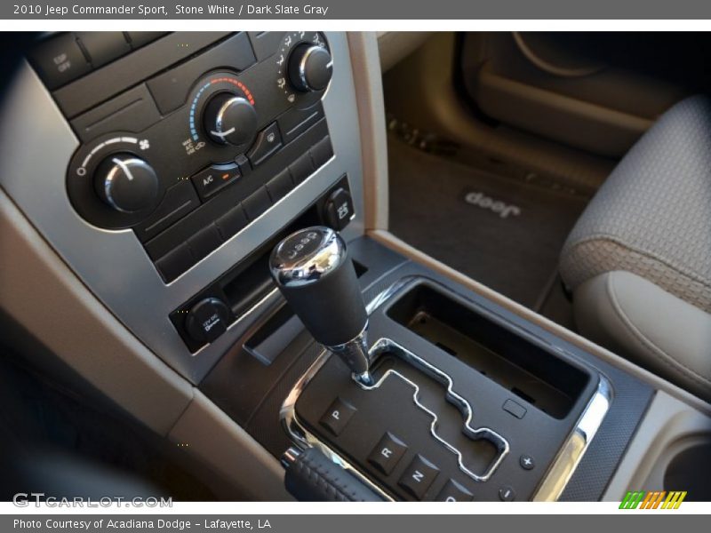 Stone White / Dark Slate Gray 2010 Jeep Commander Sport