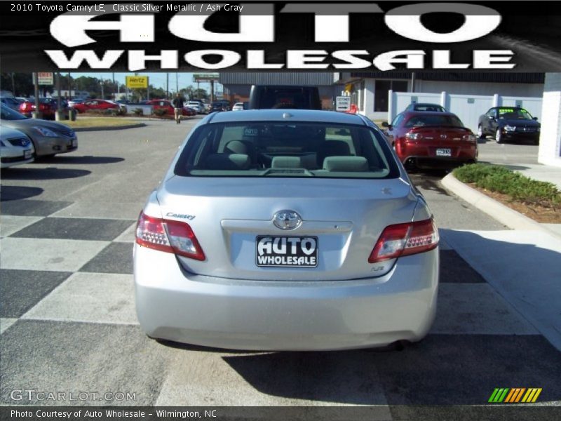 Classic Silver Metallic / Ash Gray 2010 Toyota Camry LE