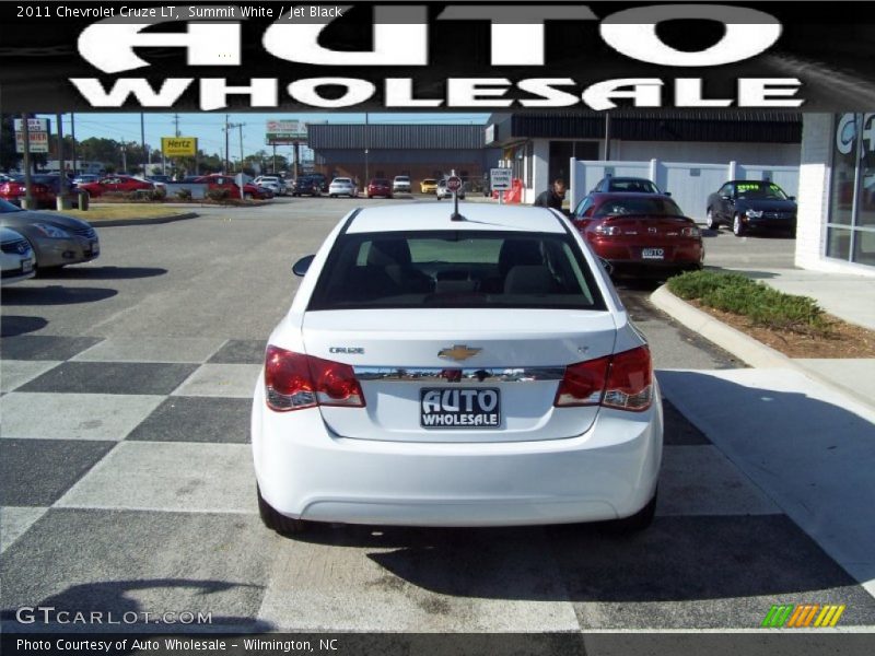 Summit White / Jet Black 2011 Chevrolet Cruze LT