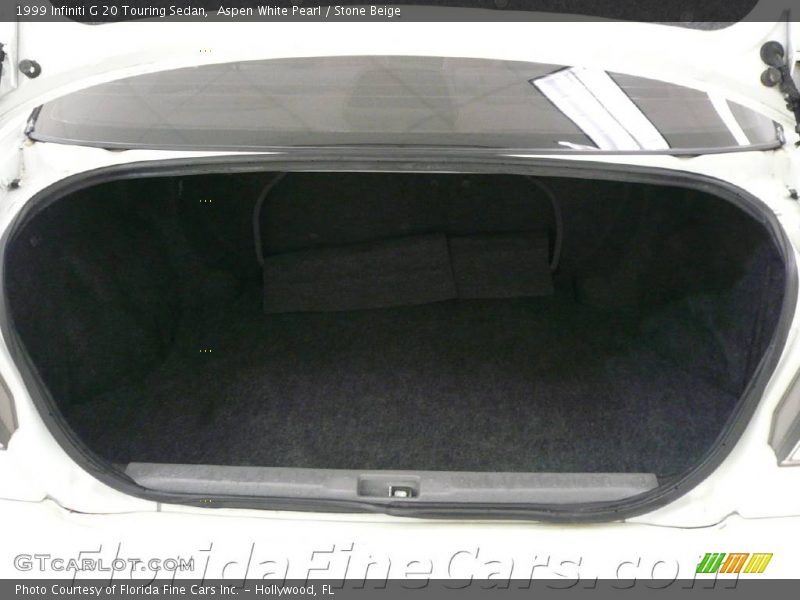 Aspen White Pearl / Stone Beige 1999 Infiniti G 20 Touring Sedan
