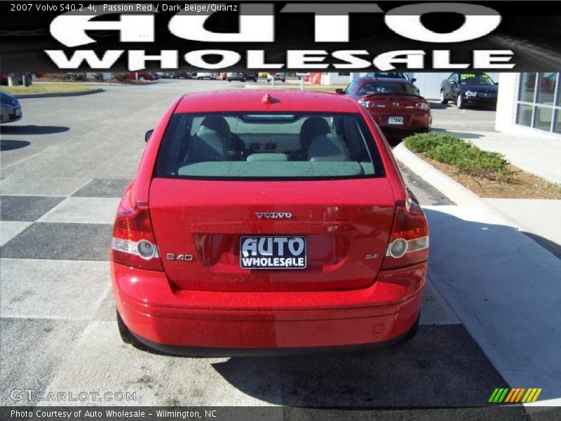 Passion Red / Dark Beige/Quartz 2007 Volvo S40 2.4i
