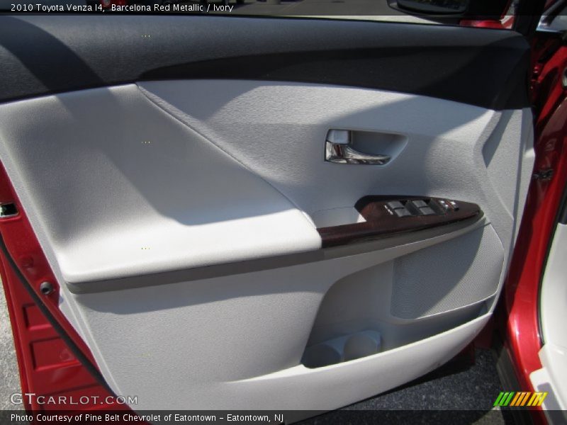 Barcelona Red Metallic / Ivory 2010 Toyota Venza I4