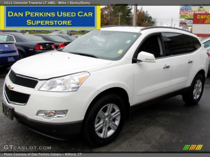 White / Ebony/Ebony 2011 Chevrolet Traverse LT AWD