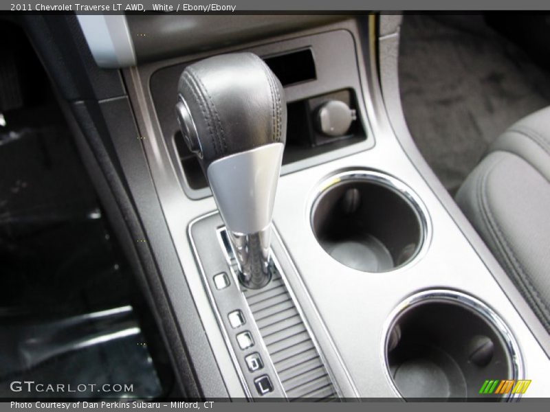 White / Ebony/Ebony 2011 Chevrolet Traverse LT AWD