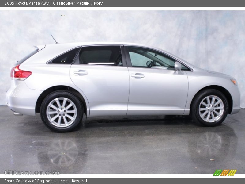 Classic Silver Metallic / Ivory 2009 Toyota Venza AWD