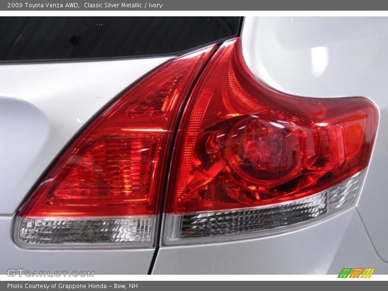 Classic Silver Metallic / Ivory 2009 Toyota Venza AWD