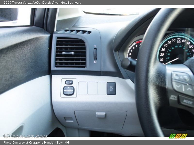 Classic Silver Metallic / Ivory 2009 Toyota Venza AWD