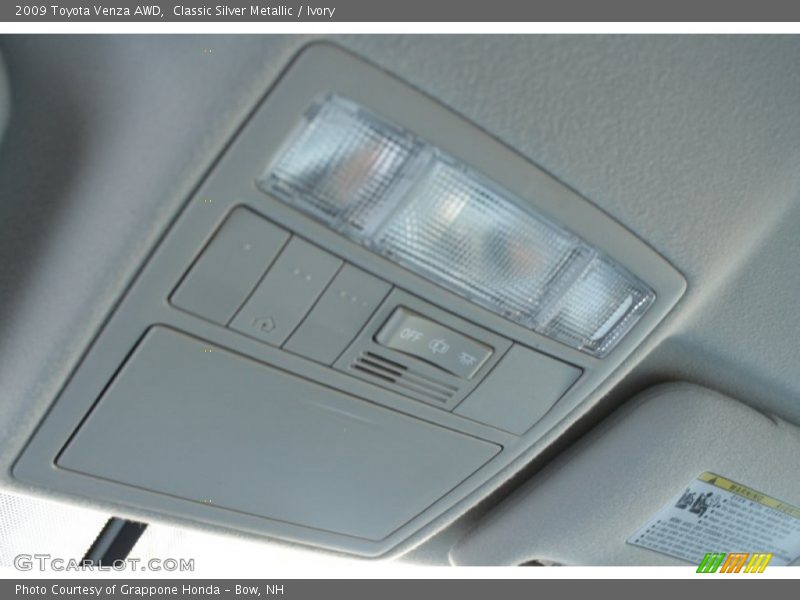 Classic Silver Metallic / Ivory 2009 Toyota Venza AWD