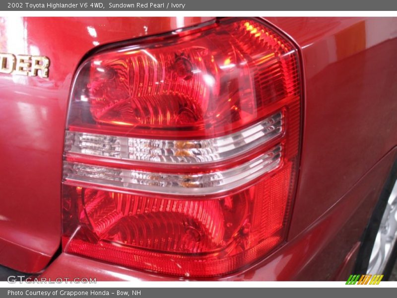 Sundown Red Pearl / Ivory 2002 Toyota Highlander V6 4WD