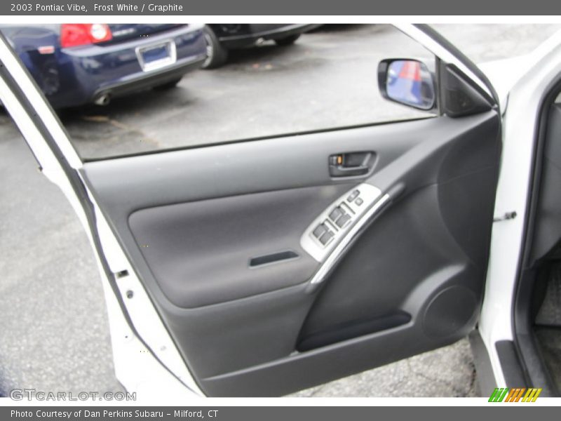 Frost White / Graphite 2003 Pontiac Vibe