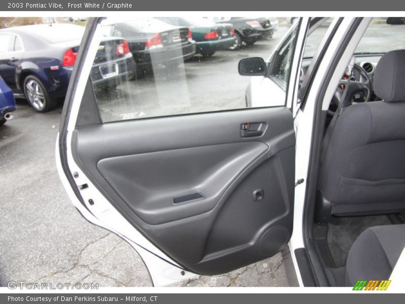 Frost White / Graphite 2003 Pontiac Vibe