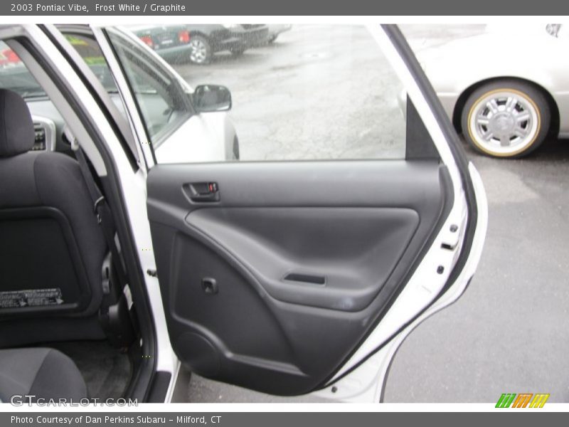 Frost White / Graphite 2003 Pontiac Vibe