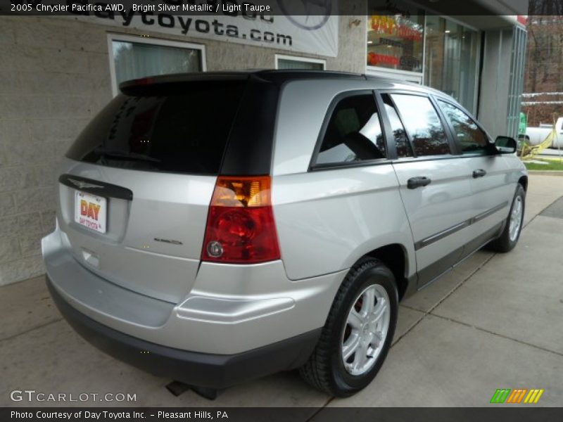 Bright Silver Metallic / Light Taupe 2005 Chrysler Pacifica AWD